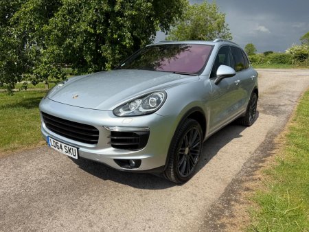 PORSCHE