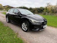 INFINITI Q30